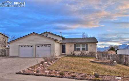 2317 Legend Drive Colorado Springs, CO 80920