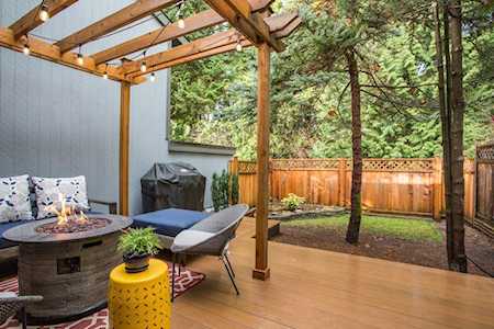 839 Alexander Bay Port Moody, BC V3H 3R7