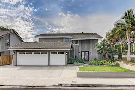 5892 Carbeck Drive Huntington Beach, CA 92648