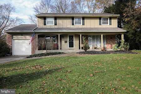 701 Meadowview Dr Cinnaminson, NJ 08077