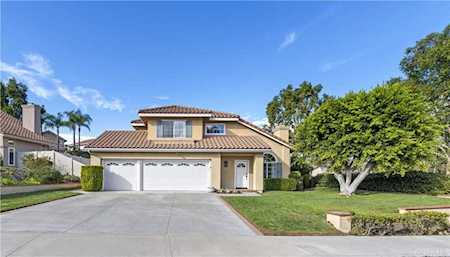 33 Las Castanetas Rancho Santa Margarita, CA 92688
