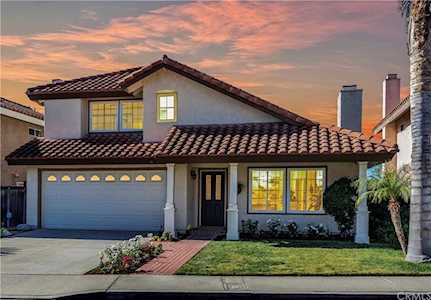 5 Petaluma Court Rancho Santa Margarita, CA 92688