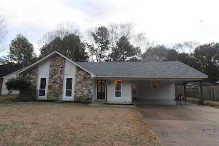 6159 Northampton Dr Bartlett, TN 38134