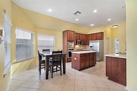 17603 Laguna Trail Dr Houston, TX 77095