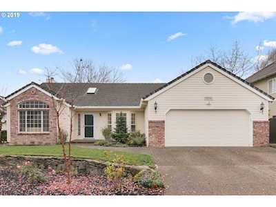 28630 SW Crestwood Dr Wilsonville, OR 97070