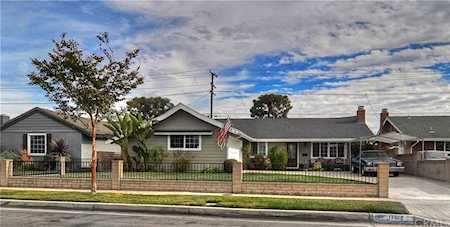 17612 Wrightwood Lane Huntington Beach, CA 92649