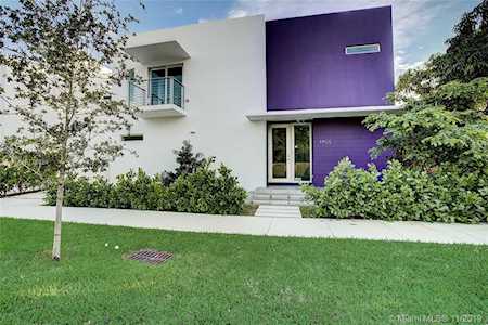 3400 Shipping Ave #0 Coconut Grove, FL 33133