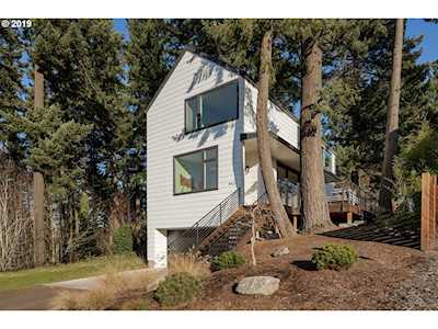 9426 SW 47th Ave Portland, OR 97219