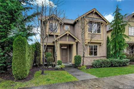 10704 Eastridge Dr NE Redmond, WA 98053
