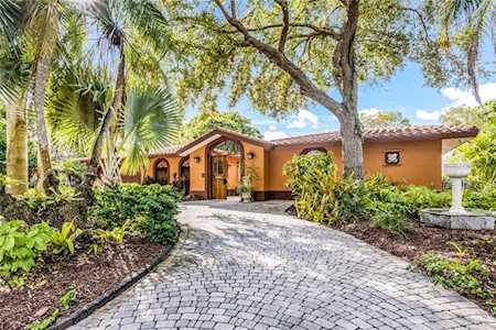616 Mourning Dove Drive Sarasota, FL 34236
