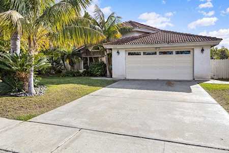 759 Poinsettia Park S Encinitas, CA 92024