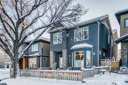 1203 Renfrew Drive NE Calgary, AB T2E 5J3