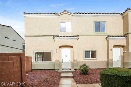6329 Blowing Sky St #101 North Las Vegas, NV 89081