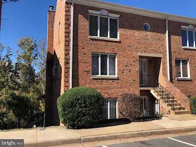 3752A Madison Ln Falls Church, VA 22041