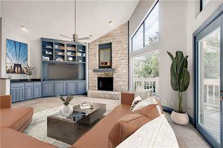 6807 Cougar Run Austin, TX 78731