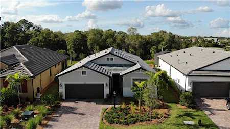 17108 Hampton Falls Terrace Bradenton, FL 34202