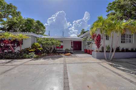 12610 Ixora Rd North Miami, FL 33181