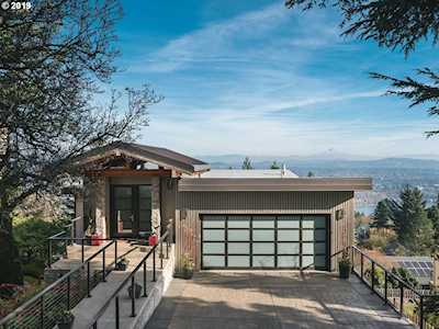5262 SW Westwood Portland, OR 97239
