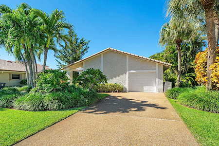 19553 Sea Pines Way Boca Raton, FL 33428