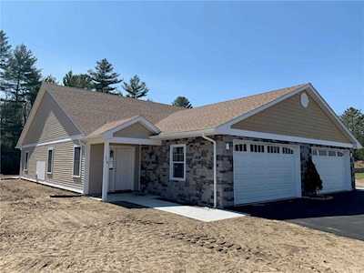 118 Bella Vista CIR, Unit#35 #35 Glocester, RI 02814