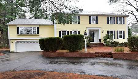 23 Bubbling Brook Walpole, MA 02081