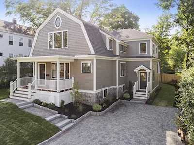 11 Chase Avenue Lexington, MA 02421