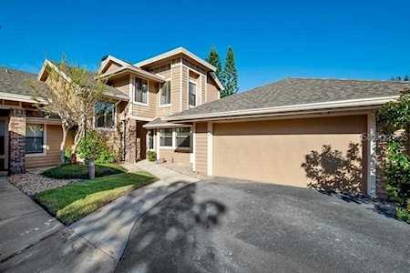 7254 Della Drive Orlando, FL 32819