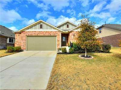 2017 Southcreek Dr Leander, TX 78641