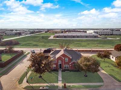 10401 Balsam Court Frisco, TX 75033