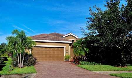426 River Enclave Court Bradenton, FL 34212