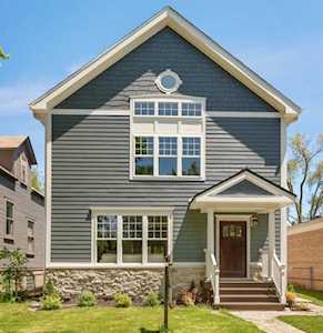 5517 N Ravenswood Ave Chicago, IL 60640