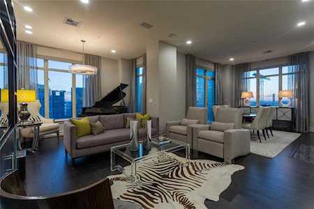 2525 N PEARL Street #1205 Dallas, TX 75201