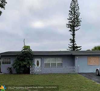 3921 NE 4th Ave Deerfield Beach, FL 33064