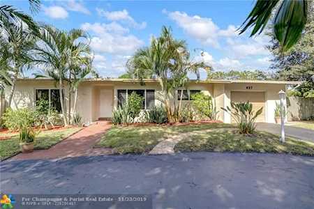 957 SE 15th Ave Deerfield Beach, FL 33441