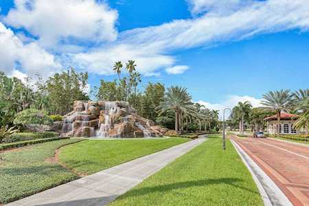 6670 Villa Sonrisa Drive #210 Boca Raton, FL 33433