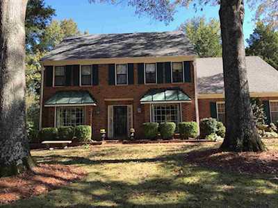 2538 Cedarwood Dr Germantown, TN 38138