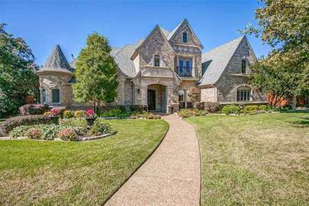 1864 Barrington Court Keller, TX 76262