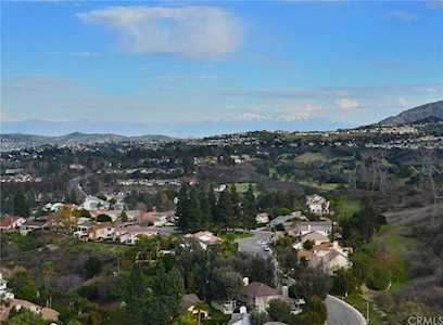 724 S Crown Pointe Drive Anaheim Hills, CA 92807