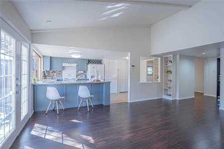 6812 Huff Trail Dallas, TX 75214