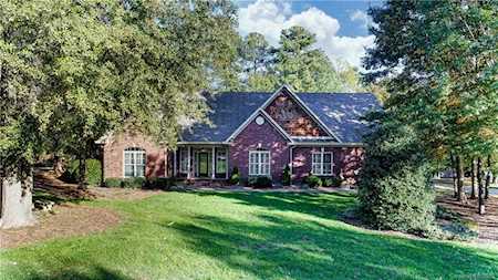 4535 Rustling Woods Dr Denver, NC 28037