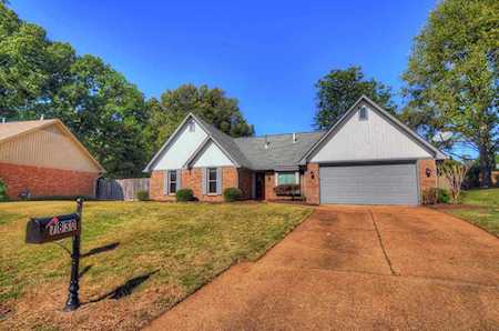 7830 Hawkcrest Dr Memphis, TN 38016