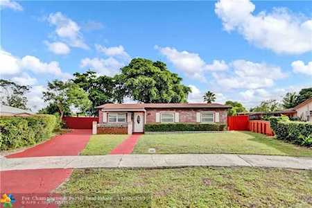 1470 SW 8th Ter Deerfield Beach, FL 33441
