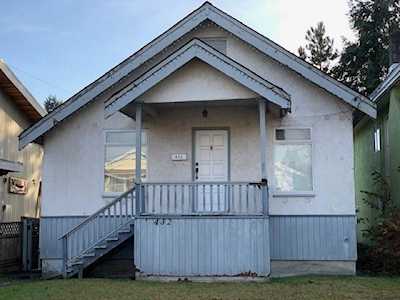432 Alberta Street New Westminster, BC V3L 3J7