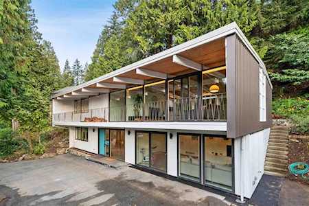 6766 Dufferin Avenue West Vancouver, BC V7W 2K2