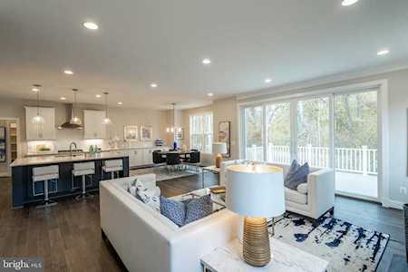 9570 Robby Ct Burke, VA 22015