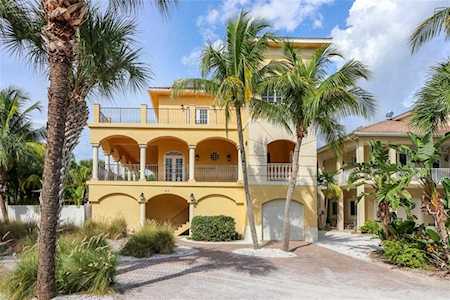 63 Palm Dr Placida, FL 33946