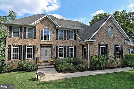 218 Lawton St Falls Church, VA 22046
