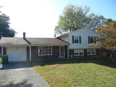 2502 Rhett Ct Louisville, KY 40242