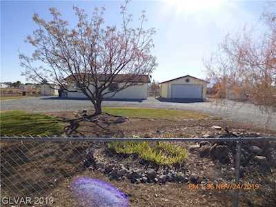 3201 W Retread Rd Pahrump, NV 89048