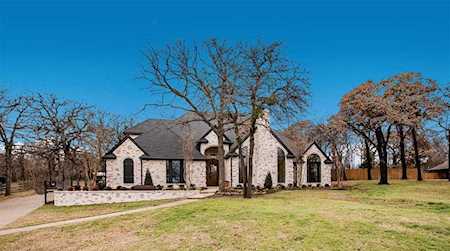 1362 Lakeview Drive Southlake, TX 76092